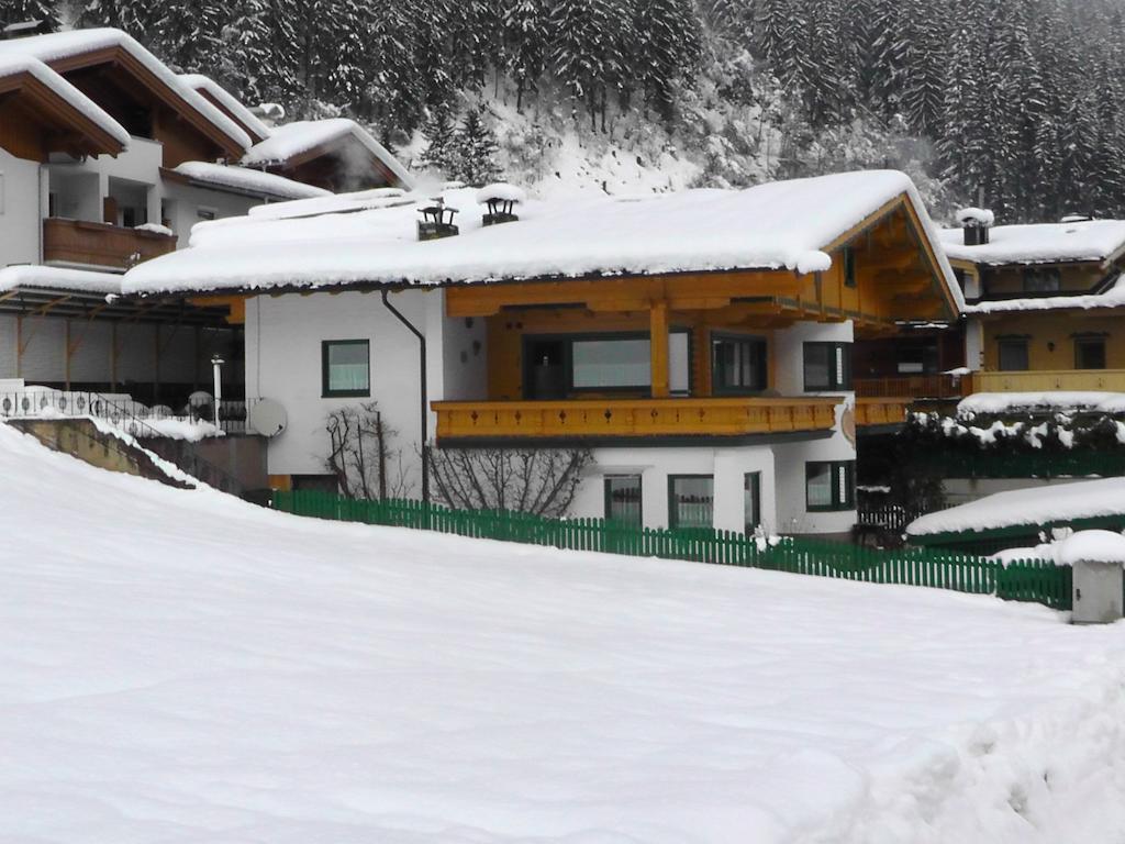 פינקנברג Appartementhaus Zillertal By Piaunddirk מראה חיצוני תמונה